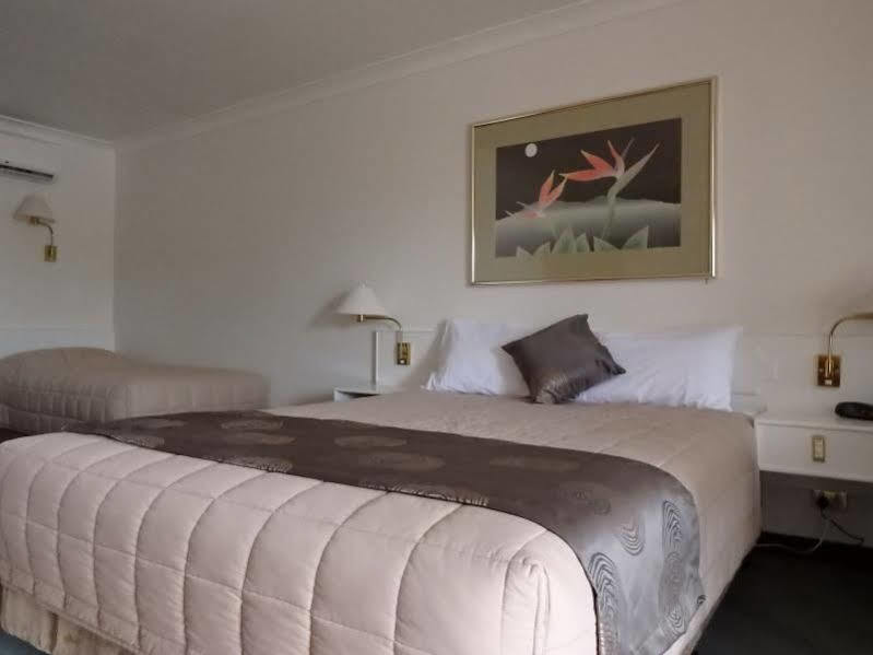 The Palms Dubbo Motel Kültér fotó
